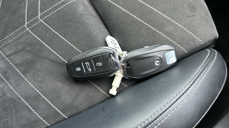 Vauxhall Grandland 1.2 Turbo Ultimate 5dr Petrol Hatchback